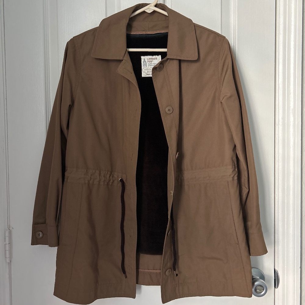 London Fog Rain coat with intact removable lining size 2P